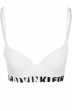 Однотонный бюстгальтер с логотипом бренда Calvin Klein Underwear. Цвет: белый