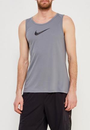 Майка спортивная Nike. Цвет: серый