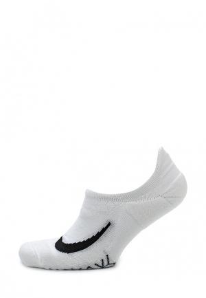 Носки Nike. Цвет: белый