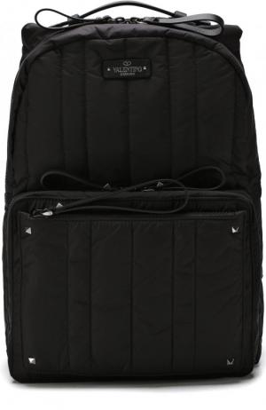 Текстильный рюкзак  Garavani с внешним карманом на молнии Valentino. Цвет: черный