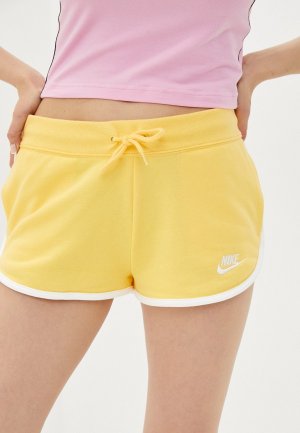 Шорты спортивные Nike. Цвет: желтый