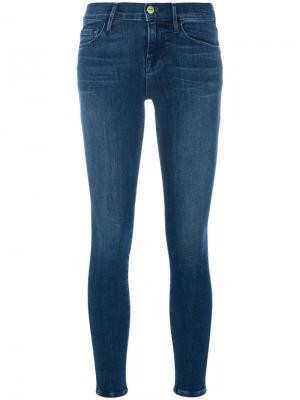 Укороченные джинсы скинни Frame Denim. Цвет: синий