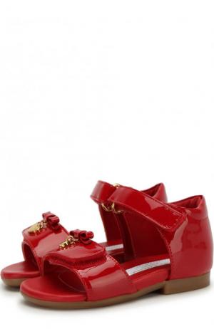 Лаковые босоножки с застежками велькро бантами Dolce & Gabbana. Цвет: красный