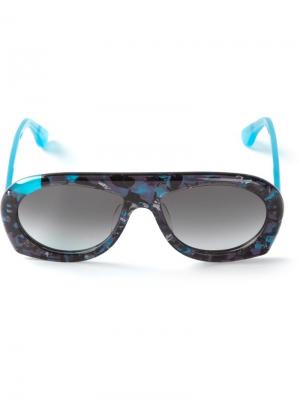 Двухцветные солнцезащитные очки Theo By Tim Van Steenbergen. Цвет: синий