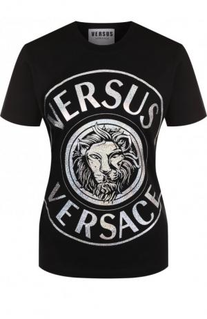 Хлопковая футболка с круглым вырезом и логотипом бренда Versus Versace. Цвет: черный