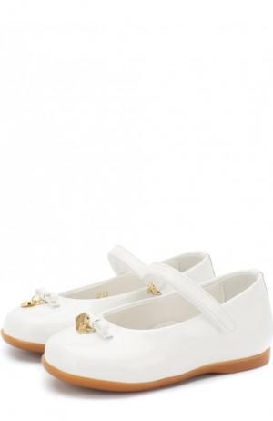 Лаковые балетки с застежкой велькро Dolce & Gabbana. Цвет: белый