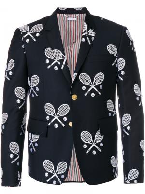 High Armhole Single Breasted Sport Coat In Super 120’s Twill With Broderie Anglaise Tennis Racket Half Drop Thom Browne. Цвет: синий