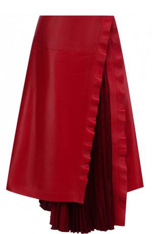 Кожаная юбка-миди с плиссированной вставкой Valentino. Цвет: красный