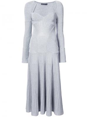 Длинное трикотажное платье Alexander McQueen. Цвет: серый