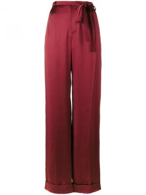 Широкие брюки со складками Valentino. Цвет: красный