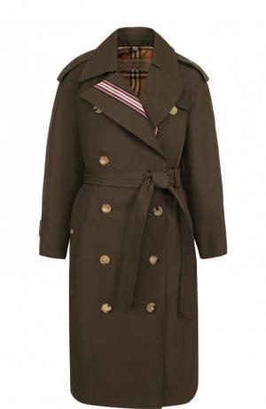 Двубортное хлопковое пальто с поясом Burberry. Цвет: хаки