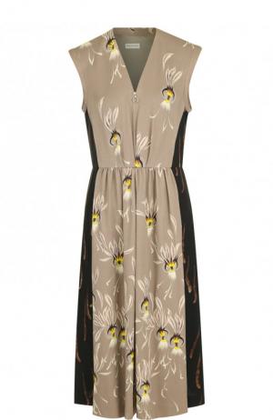 Приталенное платье-миди с V-образным вырезом и принтом Dries Van Noten. Цвет: бежевый