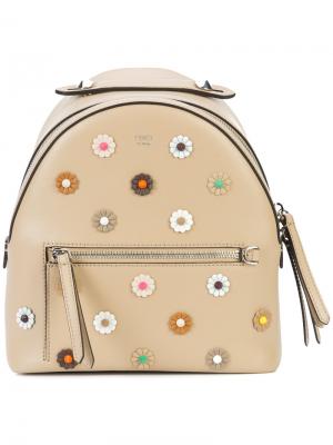 Мини-рюкзак с декором в виде цветов Fendi. Цвет: телесный
