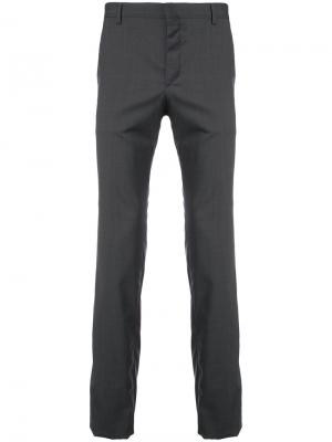 Классические костюмные брюки Prada. Цвет: серый